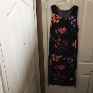 FINAL MARKDOWN Ladies’ D.P.S. Rayon Dress (M)